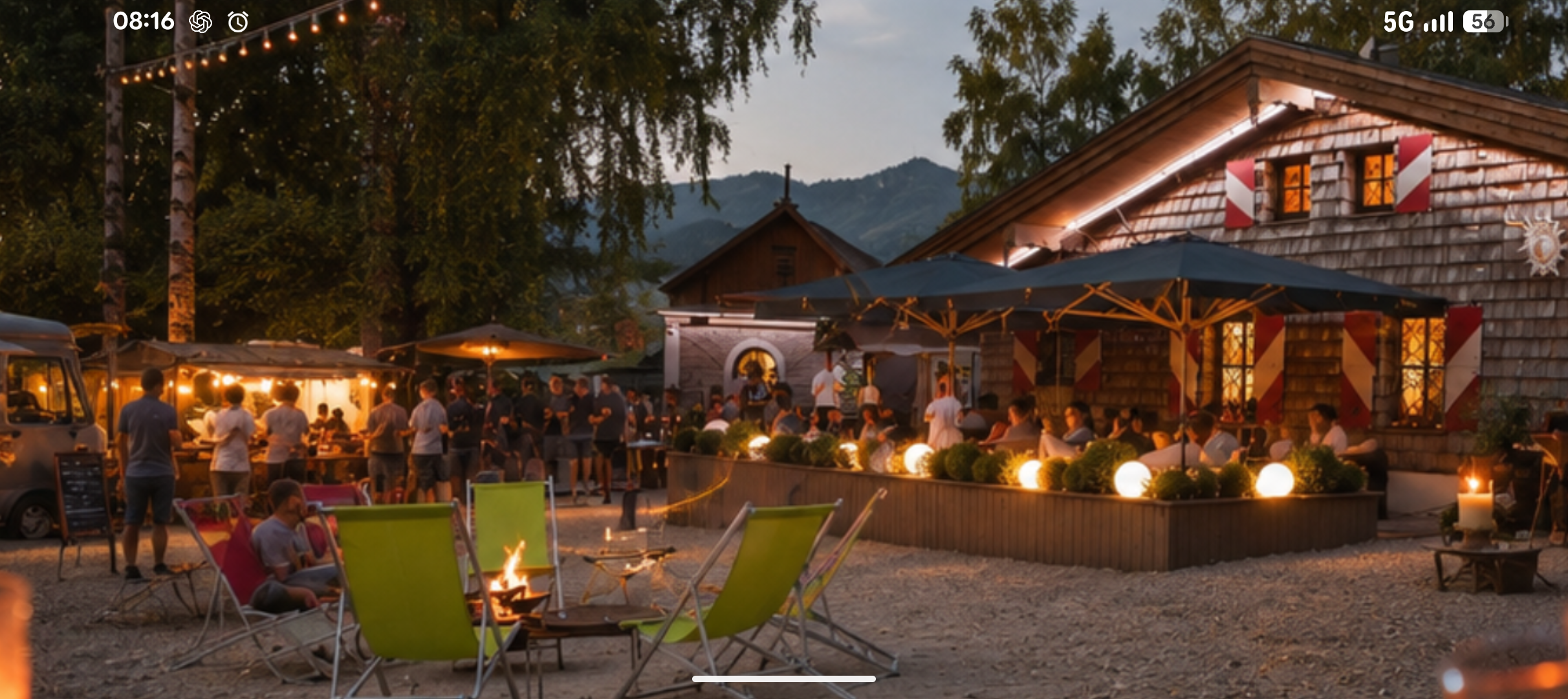 Holzknechtstubn am Fuschlsee, abends beleuchtet